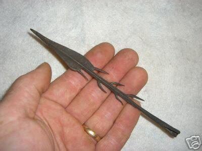 Project Gridless: Two Ways to make a Barbed Arrowhead, Greek and Hupa