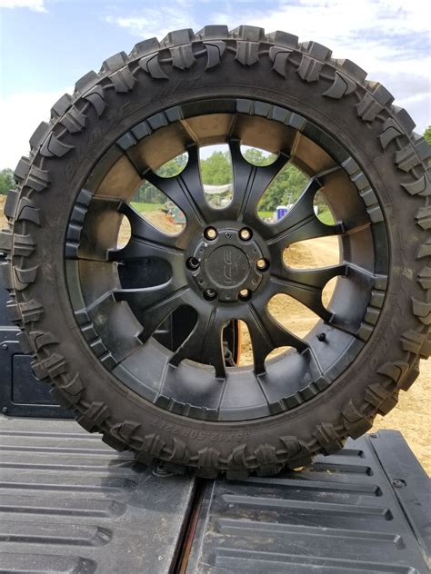 22 inch off road rims and tires 35 series. 12.5 x 22 for Sale in Cleveland, OH - OfferUp