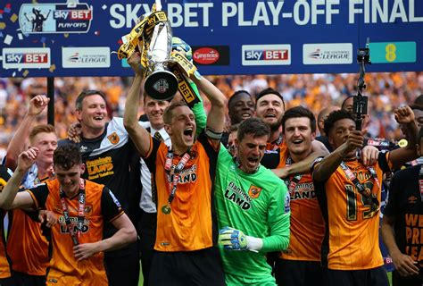 Hull City v Sheffield Wednesday: Play Off Final - Irish Mirror Online