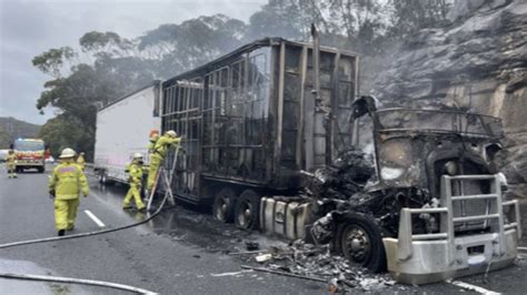 Two-hour delay: Truck fire on M1 causes southbound traffic chaos | The Courier Mail