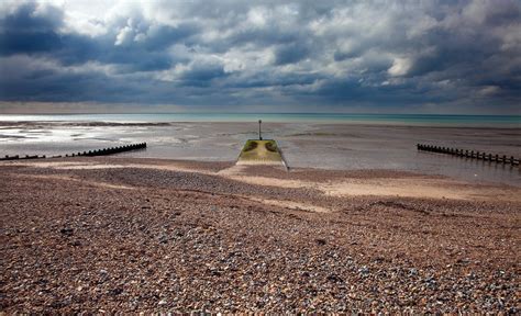 beached | ferring beach sussex | Colin Pollock | Flickr