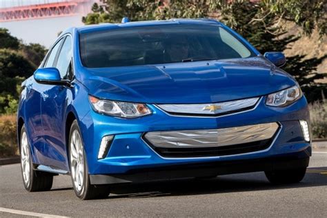 2017 Chevrolet Volt Review & Ratings | Edmunds