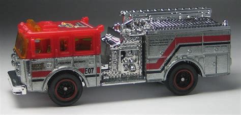 Matchbox 2009 - Pierce Dash Fire Truck (2009 Gathering of Friends Dinner Model) | Camion de ...