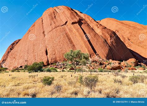 Hiking Around Uluru Ayers Rock. Northern Territory Editorial Photo ...