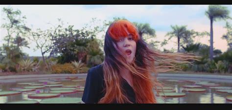 Grimes drops a new track and video - C-Heads Magazine