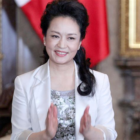 Qui est Peng Liyuan, la Première dame chinoise ? - Elle