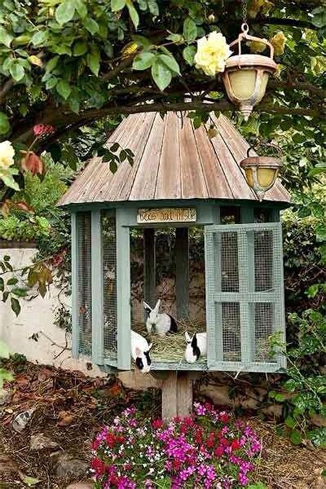 25 Awesome Outdoor Bunny Cage Ideas