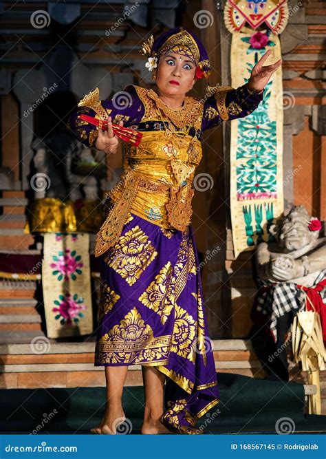 Balinese Legong Dance Performance in Ubud, Bali, Indonesia Editorial ...