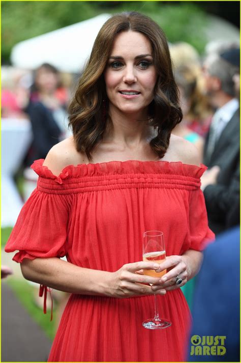 Kate Middleton is Radiant in Red at The Queen's Berlin Birthday: Photo ...