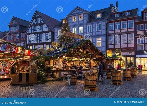 Christmas Market at Grosser Plan Square in Old Town of Celle, Lo Editorial Stock Image - Image ...