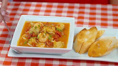 Italian Style Seafood Soup - YouTube