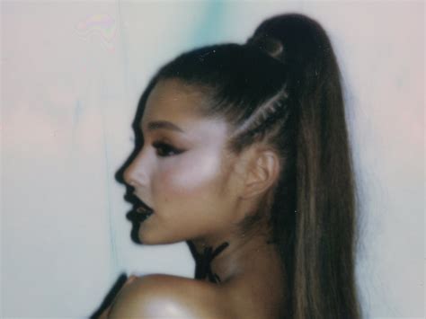 ariana grande – thank u, next | 2048