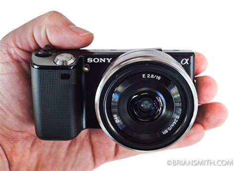 Sony NEX-5: This Small Camera is going to be HUGE!