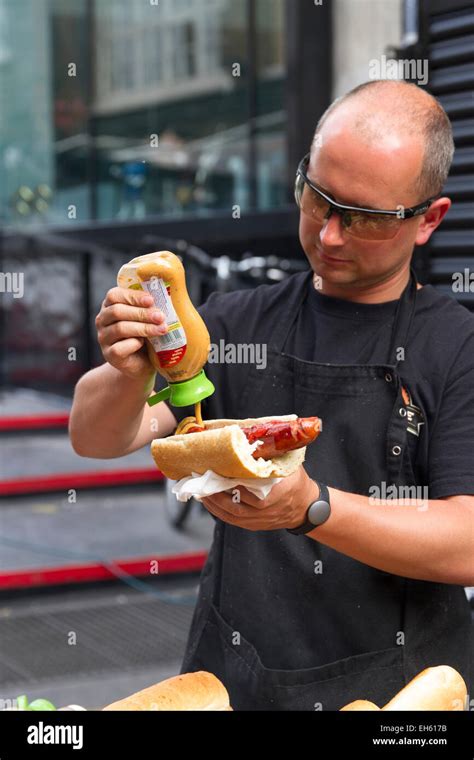 London Street Food Stock Photo - Alamy