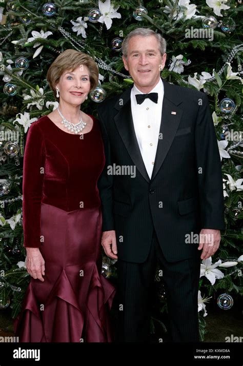 Laura bush first lady portrait hi-res stock photography and images - Alamy