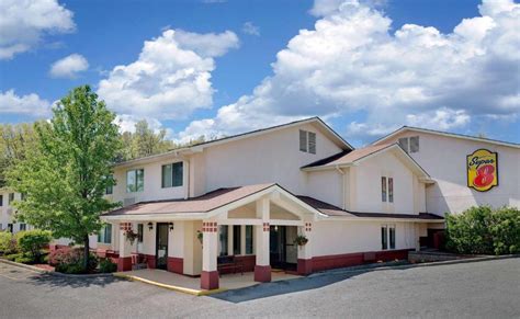 Super 8 by Wyndham Newburgh/West Point Stewart Intl Airport, Newburgh (updated prices 2024)