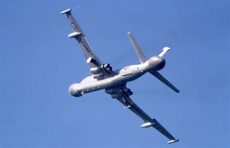 Nimrod AEW3 | British Aerospace Nimrod AEW.3 XZ286 at the Fa… | Flickr