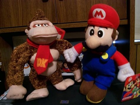 Donkey Kong and Mario by BLUEamnesiac on DeviantArt