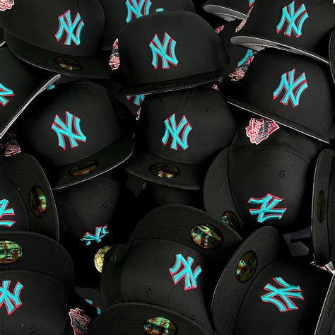 Now Available! New York Yankees 1999 World Series 59Fifty New Era Hat ...