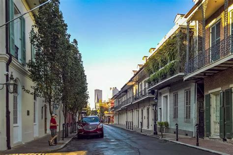 New Orleans French Quarter architecture - Dotted Globe