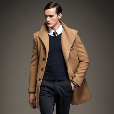 Wool winter coat for men with hidden buttons