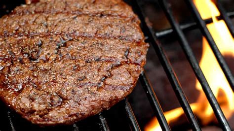 Meet 'Schmeat': Lab-grown meat hits the grill this month - Technology & Science - CBC News