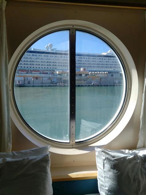 Freedom of the Seas Cabins and Staterooms