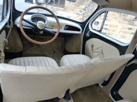 RENAULT 4CV Interior