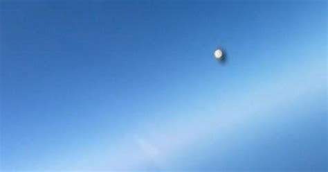 Hundreds more UFO sightings included in latest report - CBS News