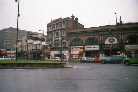 Hammersmith Station | 10 Aug 1986 | Tim@SW2008 | Flickr