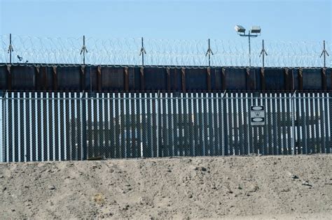 House committee Republicans introduce bill to restart Trump's border ...