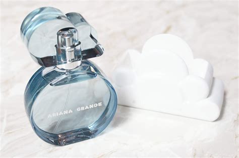 Ariana Grande Cloud Perfume — Hannah Heartss