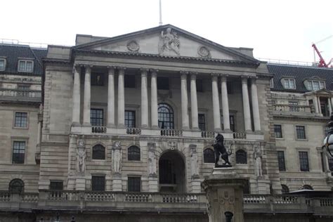 Bank of England Building - Pictons