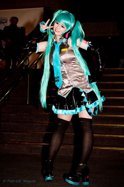 cosplay : a blue hair lady called Miku. | Another cosplayer … | Flickr