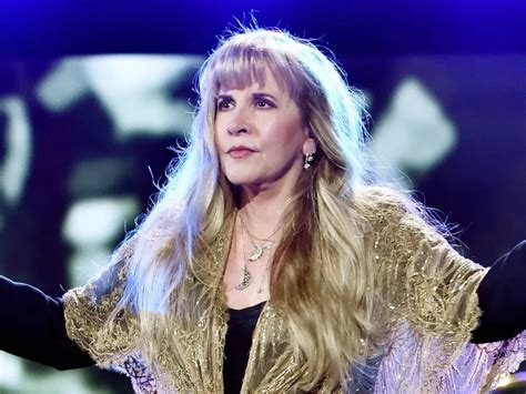 10 Best Stevie Nicks Songs of All Time - Singersroom.com