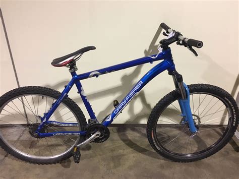 BLUE GARY FISHER ADVANCE FRONT SUSPENSION MOUNTAIN BIKE - Able Auctions