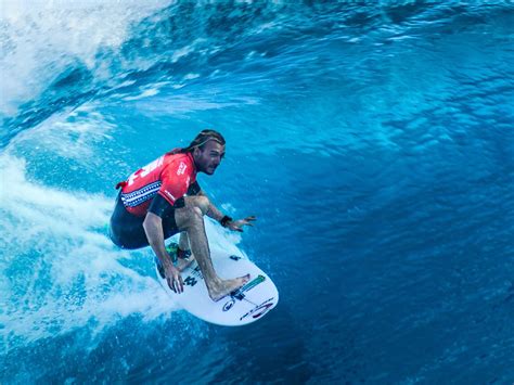 A surfer invented a device that might repel sharks - Business Insider