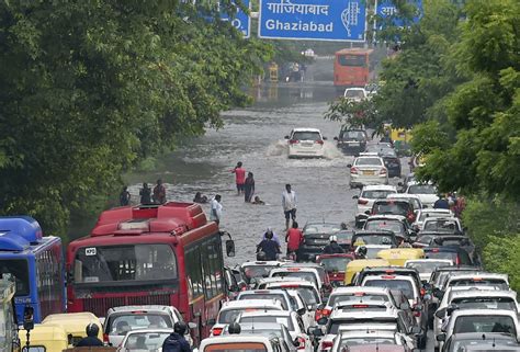 Record rains lash Delhi; cause traffic jams, waterlogging - Rediff.com ...