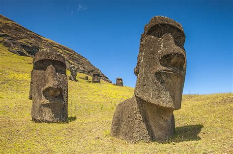 HD wallpaper: Moai statues, the sky, slope, Easter island, Chile, Rapa ...