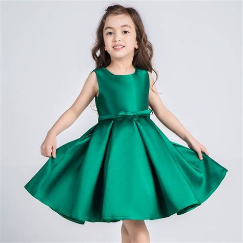 Emerald Green Girl Pageant Dress | Renewal of Vows 20th | Green flower girl dresses, Flower girl ...