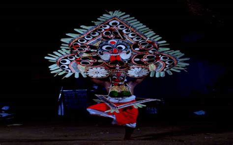 Padayani Folk Dance, Information, Origin, History, Costume