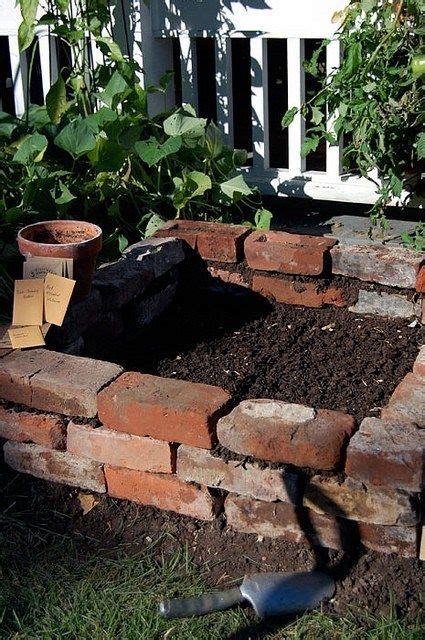 Best Brick Planter Ideas and Pictures 35 | Brick planter, Garden box plans, Cold frame