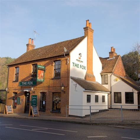 The Fox Inn - Updated 2024, Gastro Pub in Farnham, Surrey