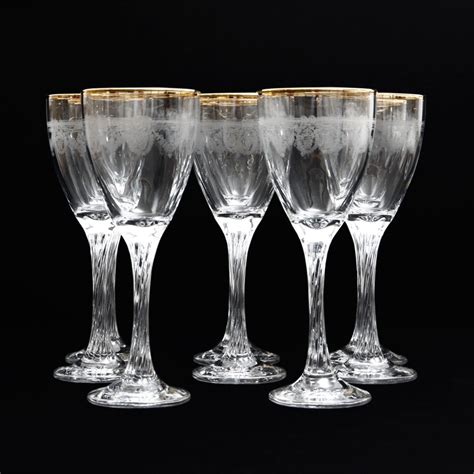 Gorgeous Gold Rimmed Etched Wine Glasses with Twisted Stems » Kode-Store.co.uk