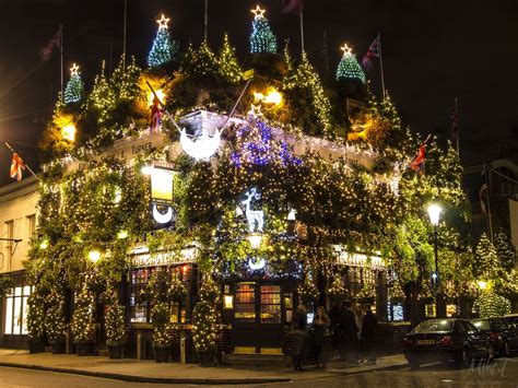 Needs more Christmas tree... (Churchill Arms, Kensington, London ...