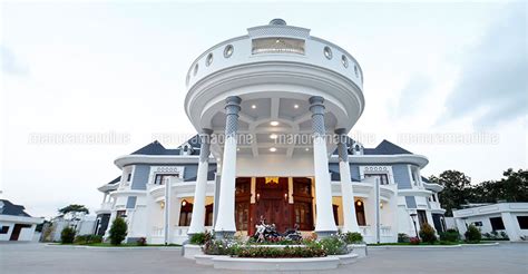 Lo and behold! The largest mansion in Kerala here | Lifestyle Decor ...