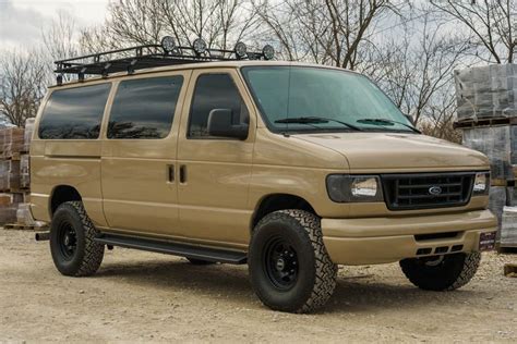 2007 Ford Econoline Wagon | Motoexotica Classic Cars