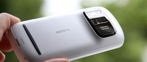 Nokia 808 PureView Review - SlashGear