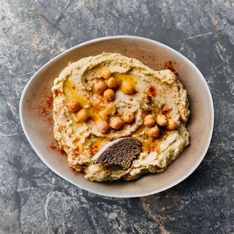 Hummus in a bowl, food | Free Photo - rawpixel