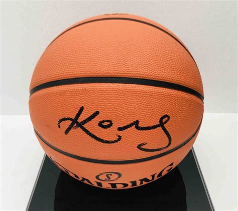 Kobe Bryant signed basketball :: Australian Memorabilia Association